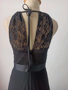 Elegant Black Lace Halter Dress