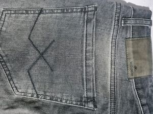 Trendy Men's Wrogn Jeans