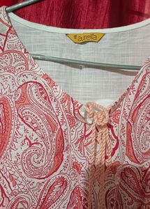 ottoNew Sleeveless Branded Top . Very Good Fittin