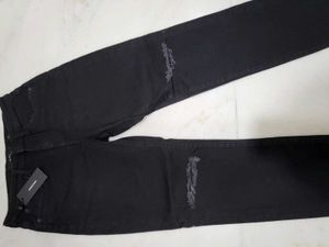 Vero Moda Ripped Jeans