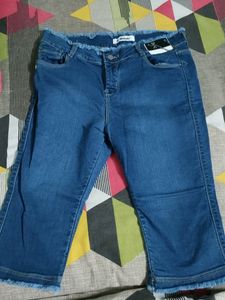 Blue Denim Capri