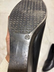 ZOOM Black Formal Heels
