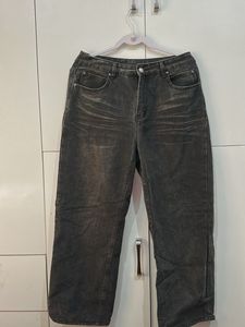 women baggy jeans