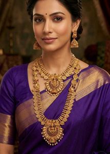 Traditional Gold Tone Necklace &amp; Earring Set
