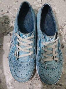 Retro Blue Denim Sneakers donate