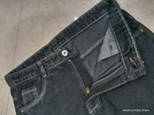 Stylish Black Wide-Leg Jeans