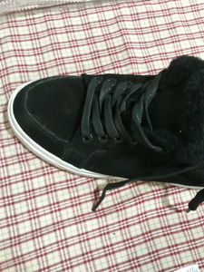 Black Fashion Sneakers