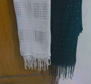 Dupatta: White &amp; Black Fringe