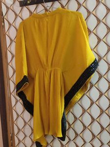 Chic Yellow kaftaan Top