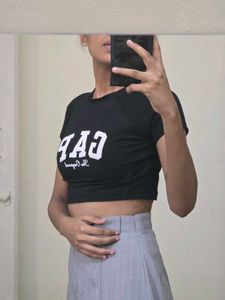 GAP Black Crop Top