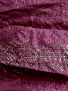 Women's Embroidered Kurta