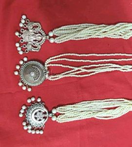 Elegant Pearl Necklace Set