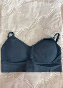 Comfortable Ribbed Sports Bra
