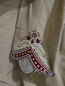 Men's Embroidered Kurta
