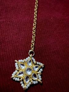 Stunning Star Design Maang Tikka