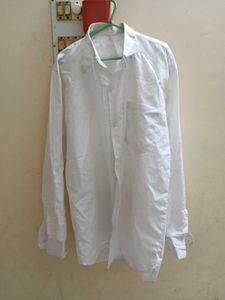 👔 Men’s White Formal Shirt