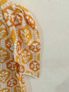 Yellow &amp; White Printed Cotton top