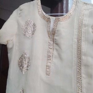 Elegant Embroidered Kurta