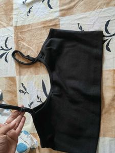 black crop top / inner camisole