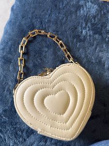 mirragio Cute Heart Shaped Crossbody Bag