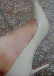 Beige Pointed-Toe Heels Fixed Price