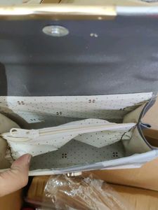 Stylish Gray &amp; White Shoulder Bag