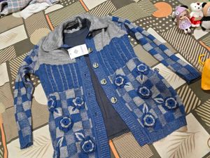 Unique Floral  Knit Cardigan and skivi fre