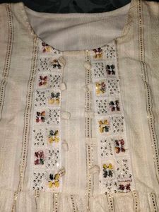 Elegant White Kurta with Pom-Pom Trim