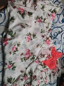 Selling A Combo Of 2 Sarees