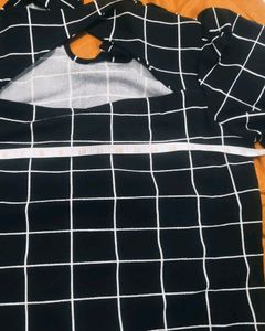 SHEIN OFFICIAL Grid pattern Top