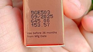 Pilgrim Dubai Bling Glitter Lipstick