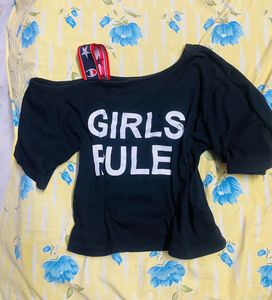 Graphic "Girls Rule" T-Shirt