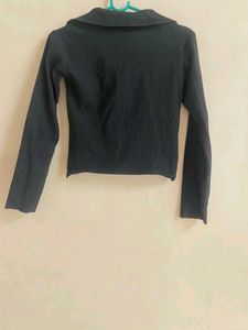 black crop top