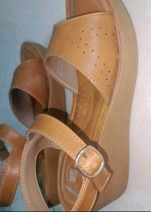 VKC SANDALS WEDGE
