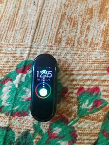 Offer ✨✨ Xiaomi Mi Band 4