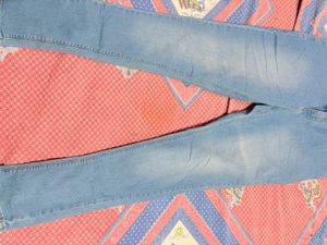 Women Light Wash Denim Jeans