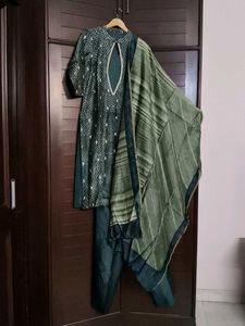 Premium chanderi Silk Zari Embroidery Kurta Set