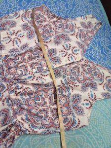 Paisley Print short jumpsuit.