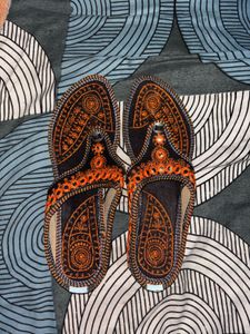 Embroidered ethnic slip-on sandals / flats