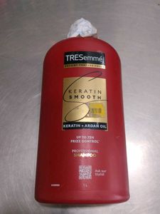 Tresmee Shampoo 1L (1+1) Free