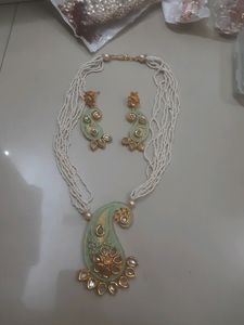 Green With White Kundan And Moti Maala