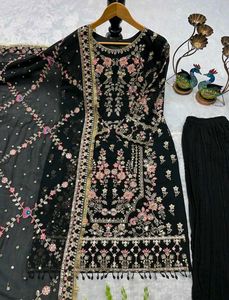 Elegant Black Embroidered Kurta Set