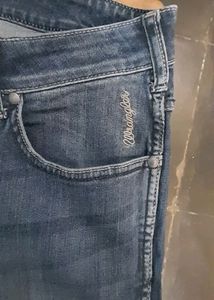 Low rise Slim Fit Narrow Leg Jeans