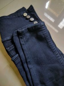 Stylish Dark Wash Skinny Jeans