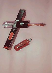 Staze 2-in-1 Liquid Lipstick