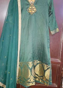 deep green Kurta Set with Dupatta 💖