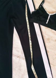 Black&amp; white nike bra with track pants