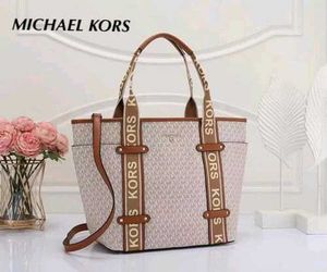 MICHAEL KORS*MK Maeve Tote Bag With Sling Belt*