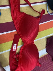 Red Push-Up Bra