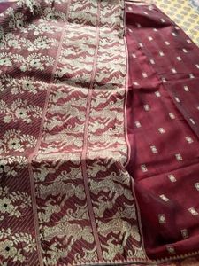 Balu choori Maroon Saree with Gold Detailing